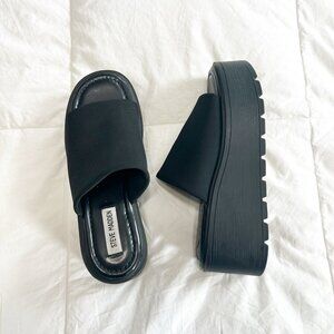 Steve Madden Overjoyed Black Mesh Platform Slide Sandals Size 8.5M EUC